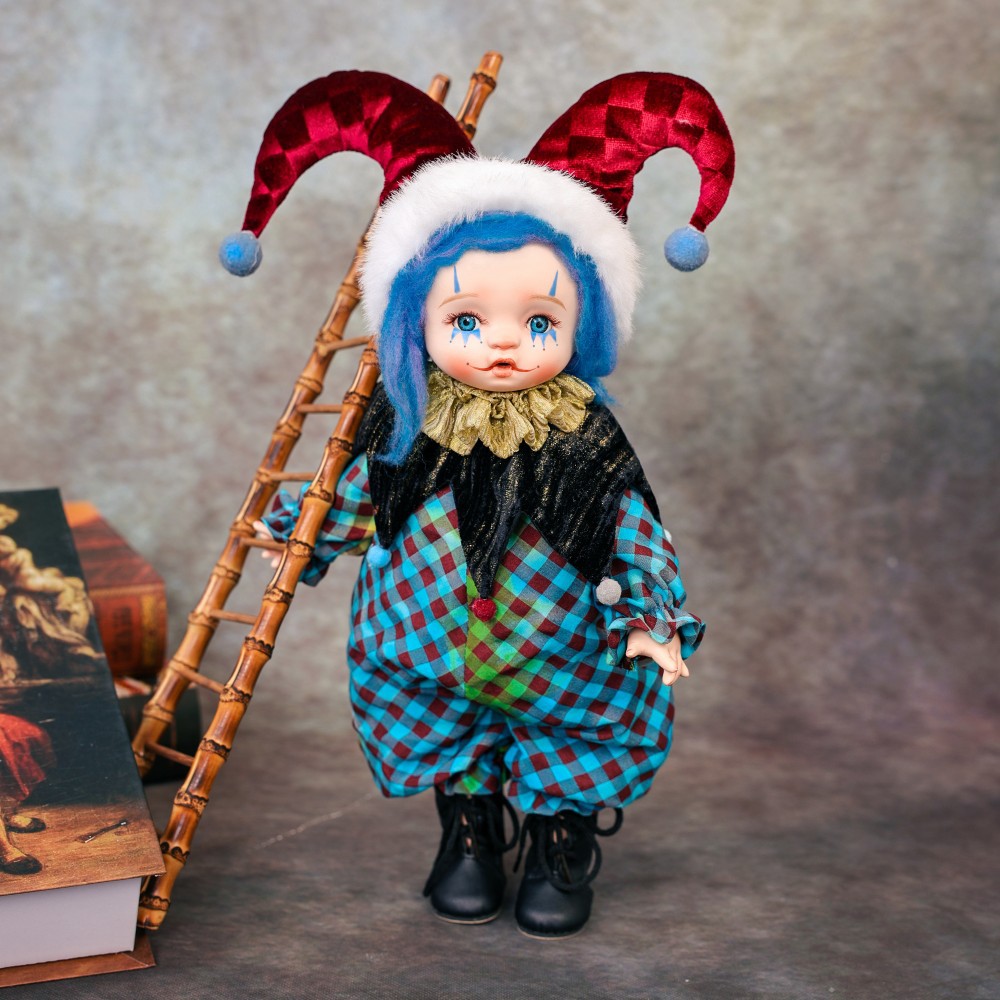 Vintage Collectible Clowns - Halloween Gift 14 Inch Ceramic Clown