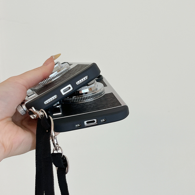 Emily in Paris Vintage Camera  - Vintage Items 评论和价格