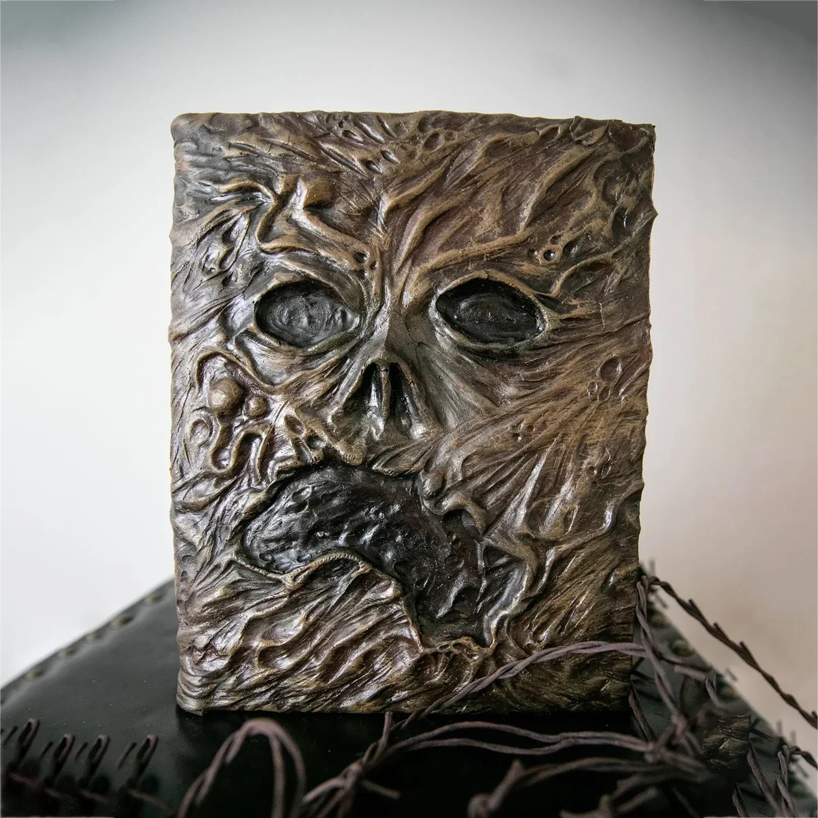 Vintage Necronomicon - Dark Ma - Vintage And Collectible Books 评论和价格