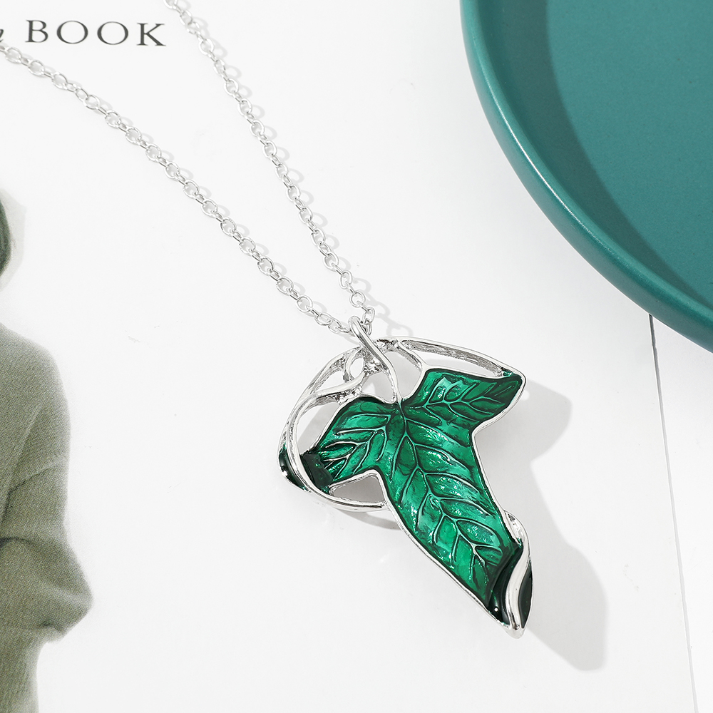 Vintage Green Leaf Pendant Nec - Vintage Items 评论和价格