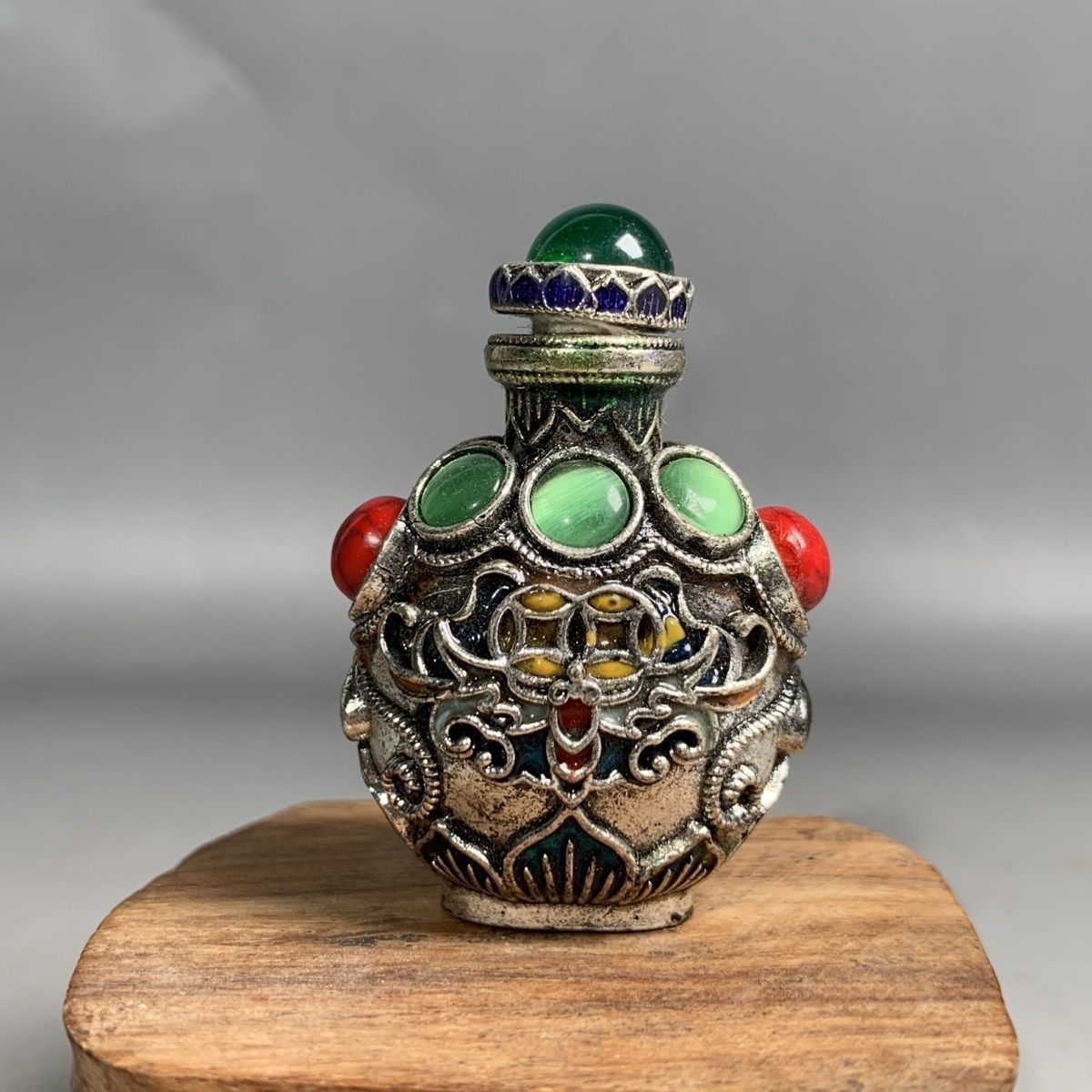 Vintage Cloisonne Bronze Snuff - Vintage Collectible Bottles 评论和价格
