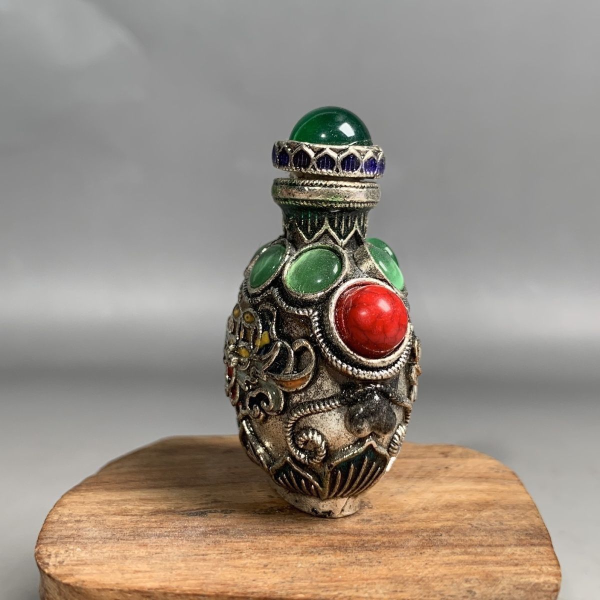 Vintage Cloisonne Bronze Snuff - Vintage Collectible Bottles 评论和价格