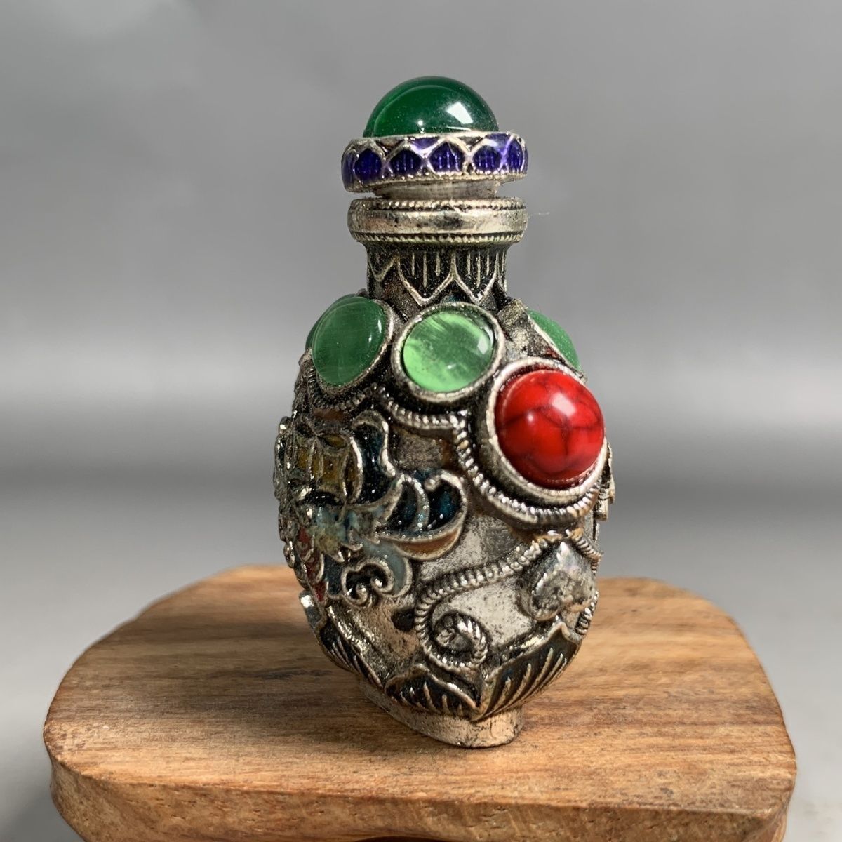 Vintage Cloisonne Bronze Snuff - Vintage Collectible Bottles 评论和价格