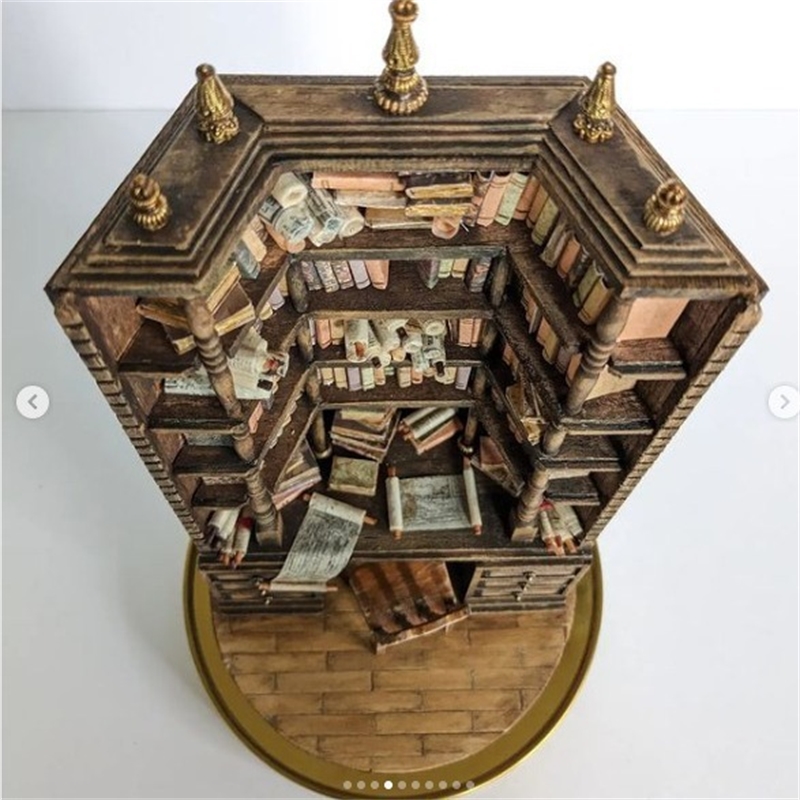 Miniature Bookcase Bookshelf D - Vintage And Collectible Books 评论和价格